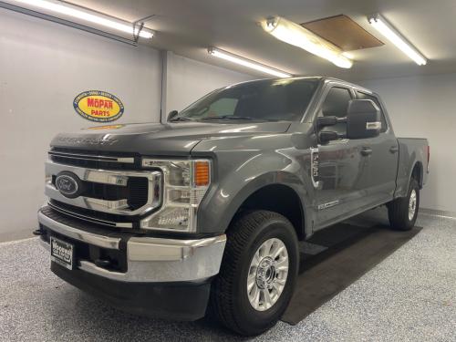 2022 Ford F-250 SD XLT FX4 Crew Cab Diesel 4WD One Owner Extra Clean!!!